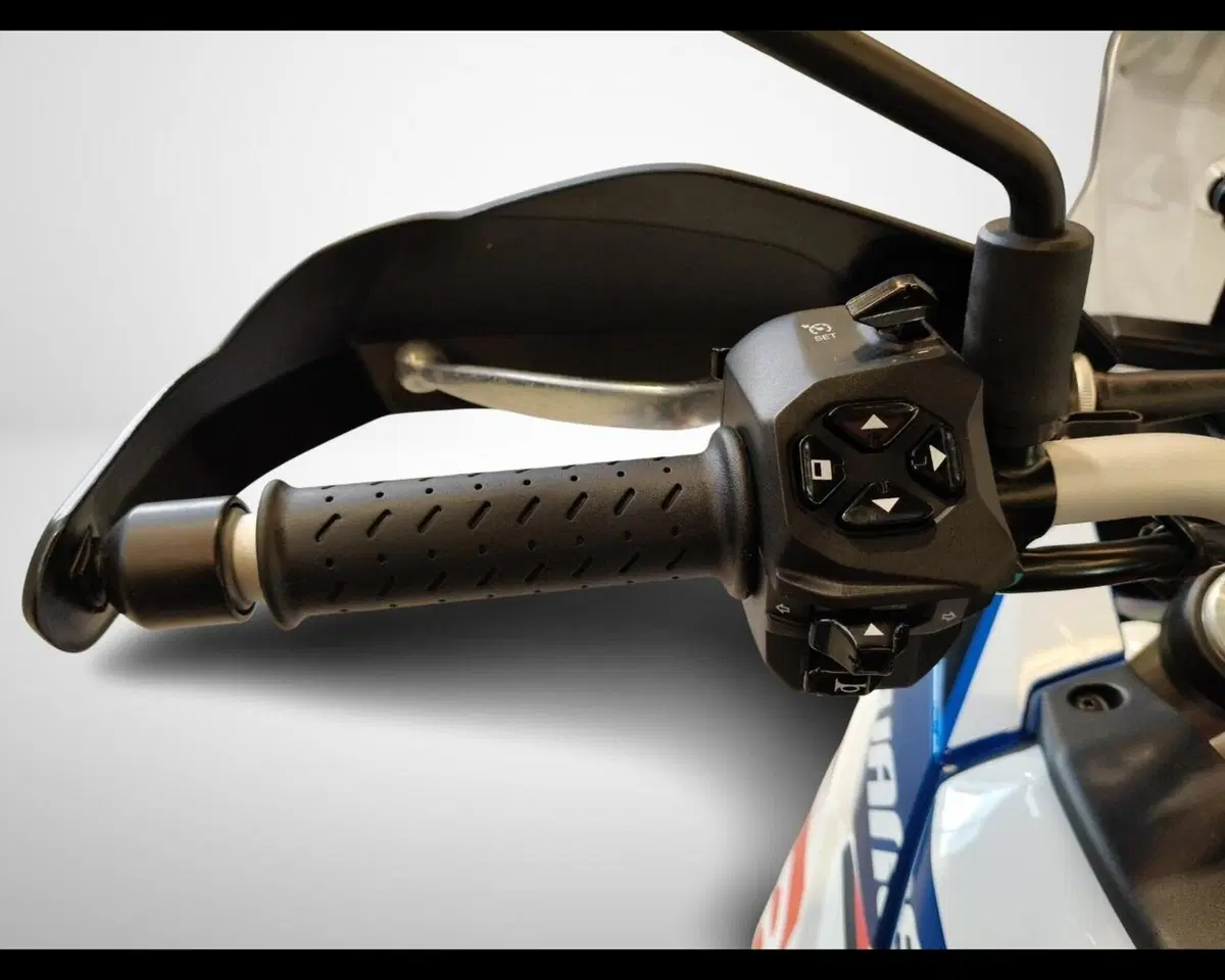 Aprilia Tuareg 660 (2022 - 24) (9)