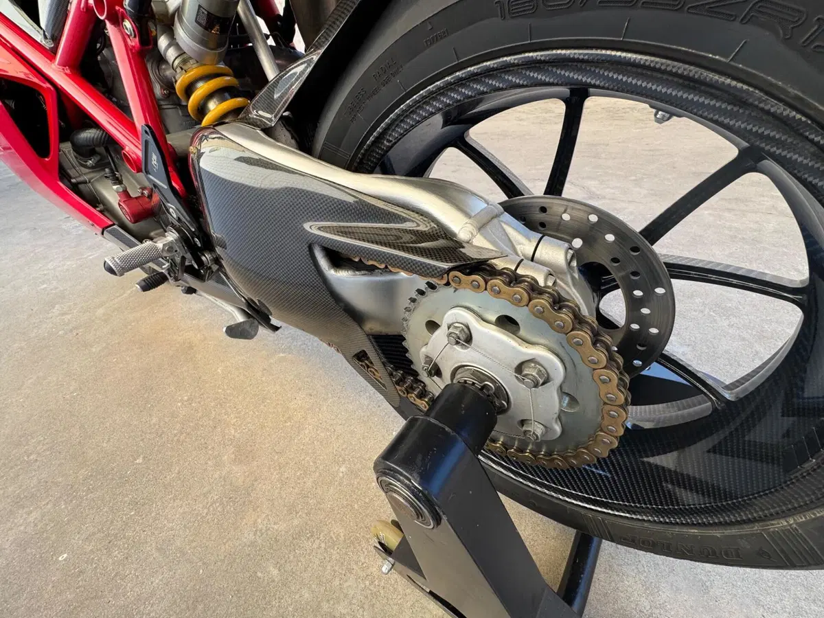 Ducati 848 (2007 - 13) (3)