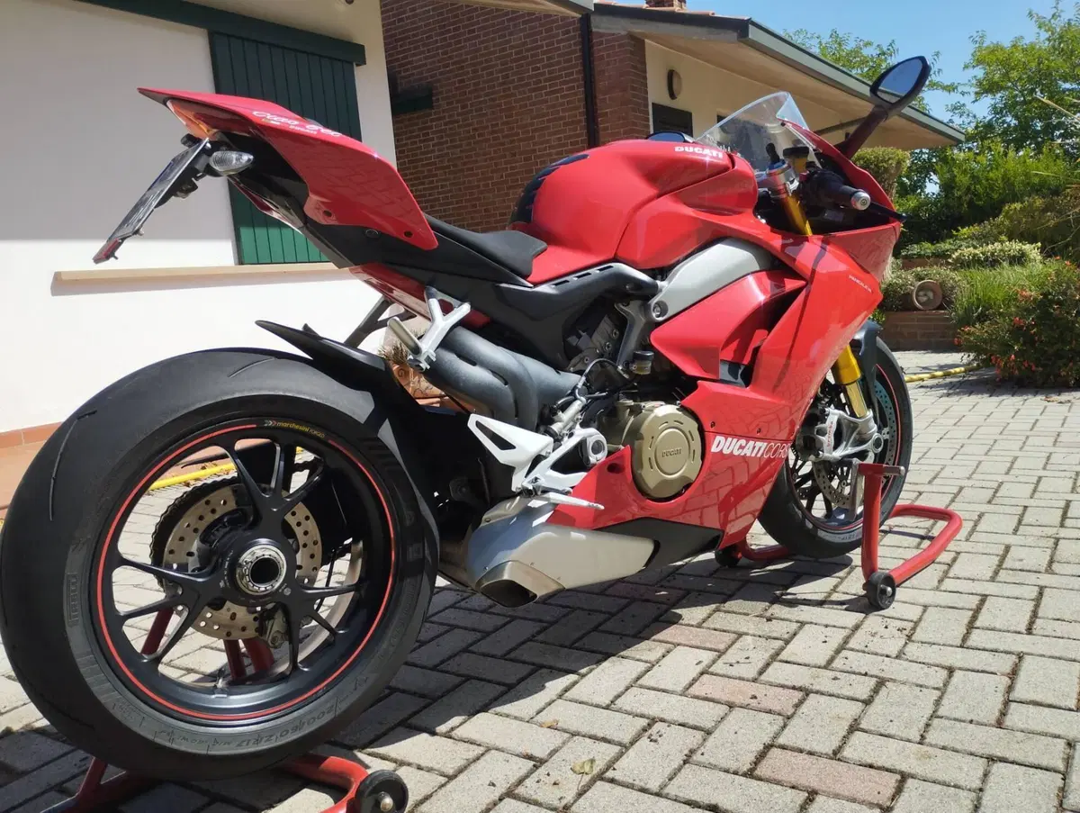 Ducati Panigale V4 S 1100 (2018 - 19) (2)