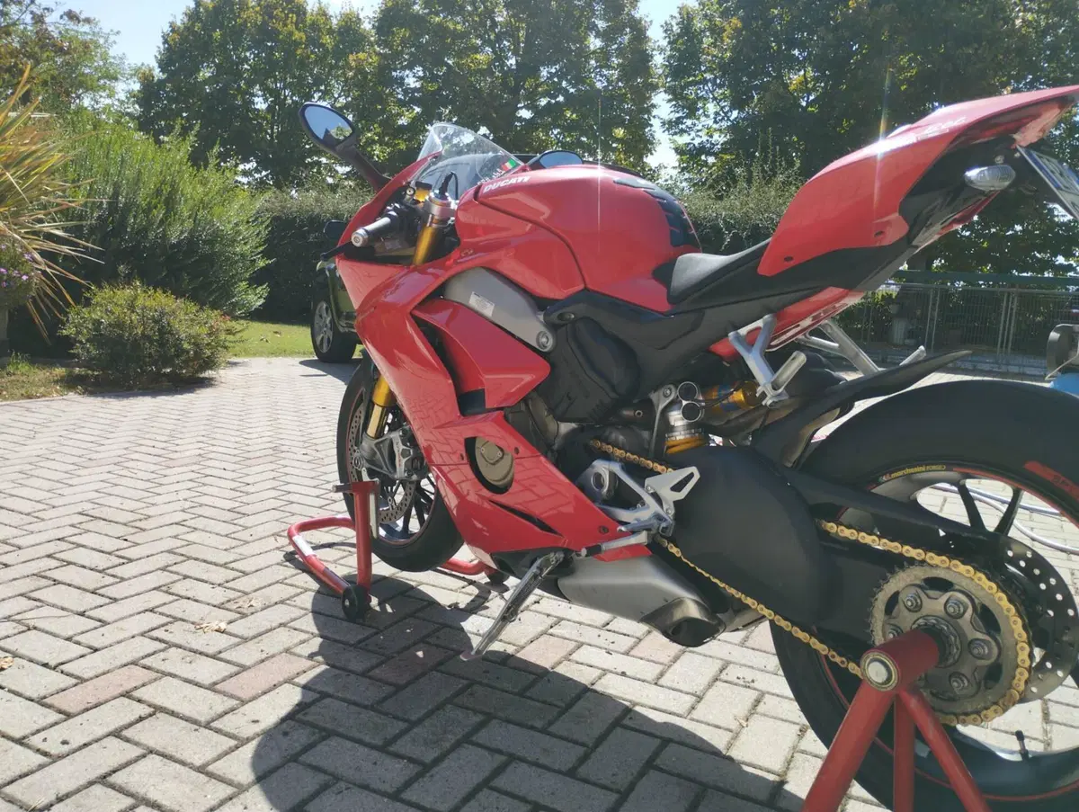 Ducati Panigale V4 S 1100 (2018 - 19) (4)