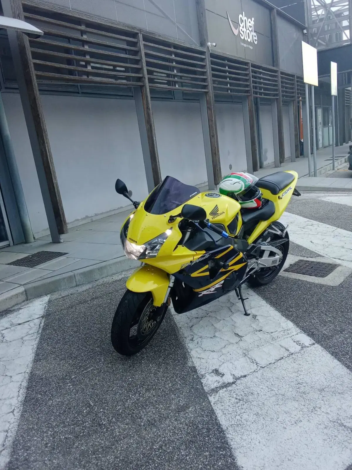 Honda CBR 900 RR Fireblade (2002 - 04) (5)