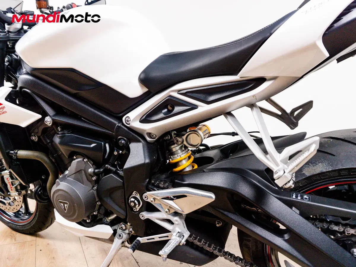 Triumph Street Triple 765 RS (2023 - 26) (10)