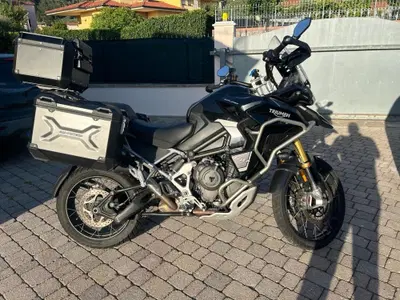Triumph Tiger 1200 Rally Explorer (2022 - 23) usata
