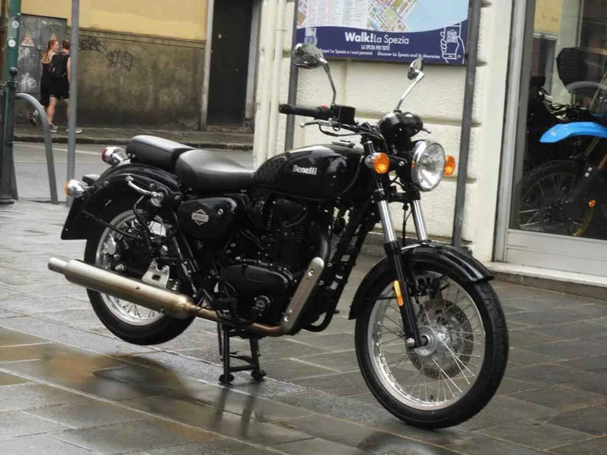 Benelli Imperiale 400 (2021 - 25) (2)