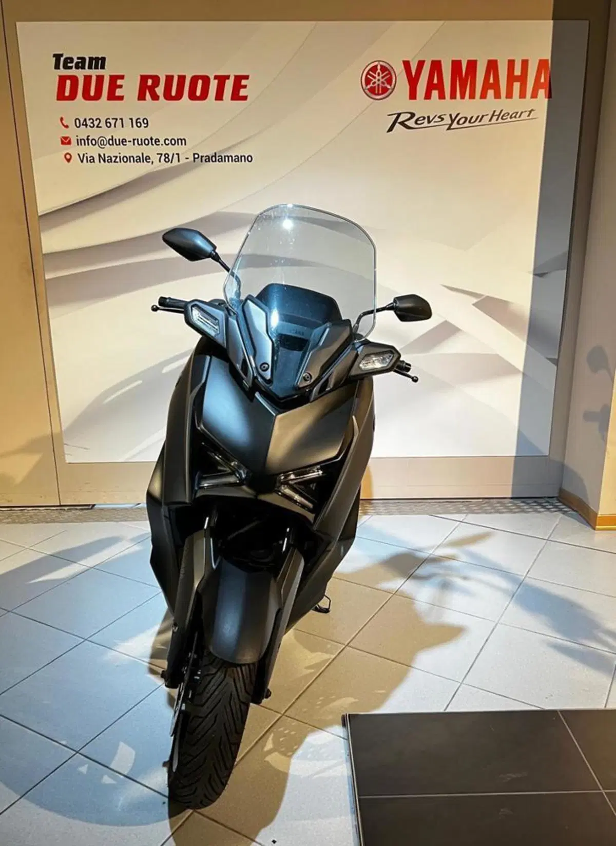 Yamaha X-Max 300 (2021 - 24) (5)
