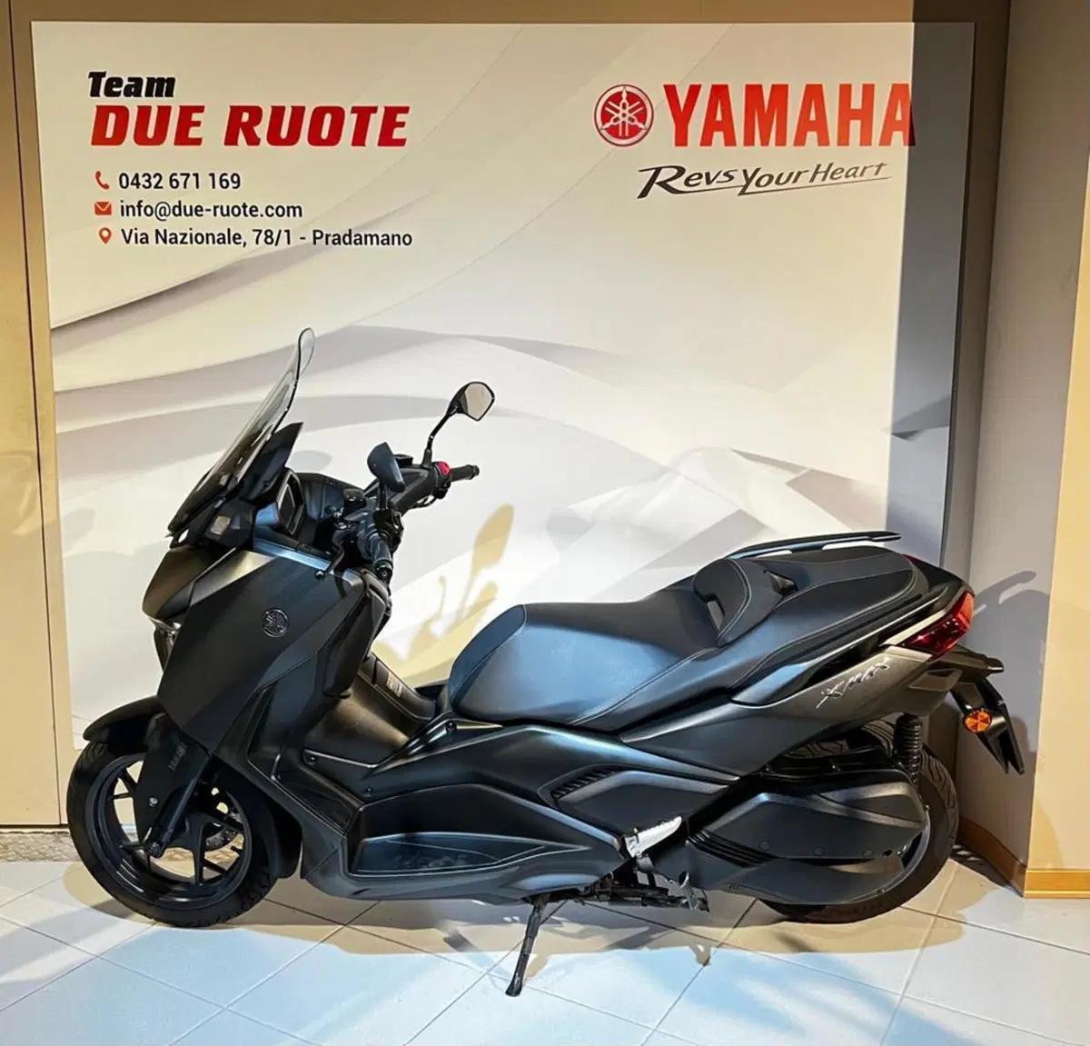 Yamaha X-Max 300 (2021 - 24) (3)