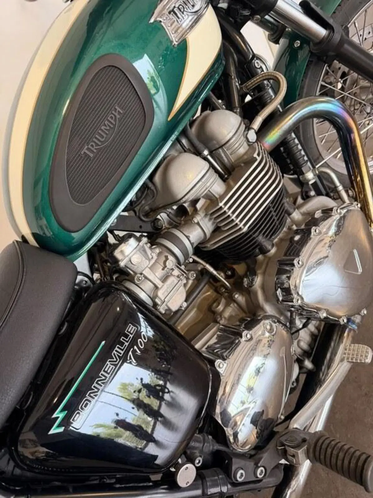 Triumph Bonneville T100 (2008 - 16) (4)