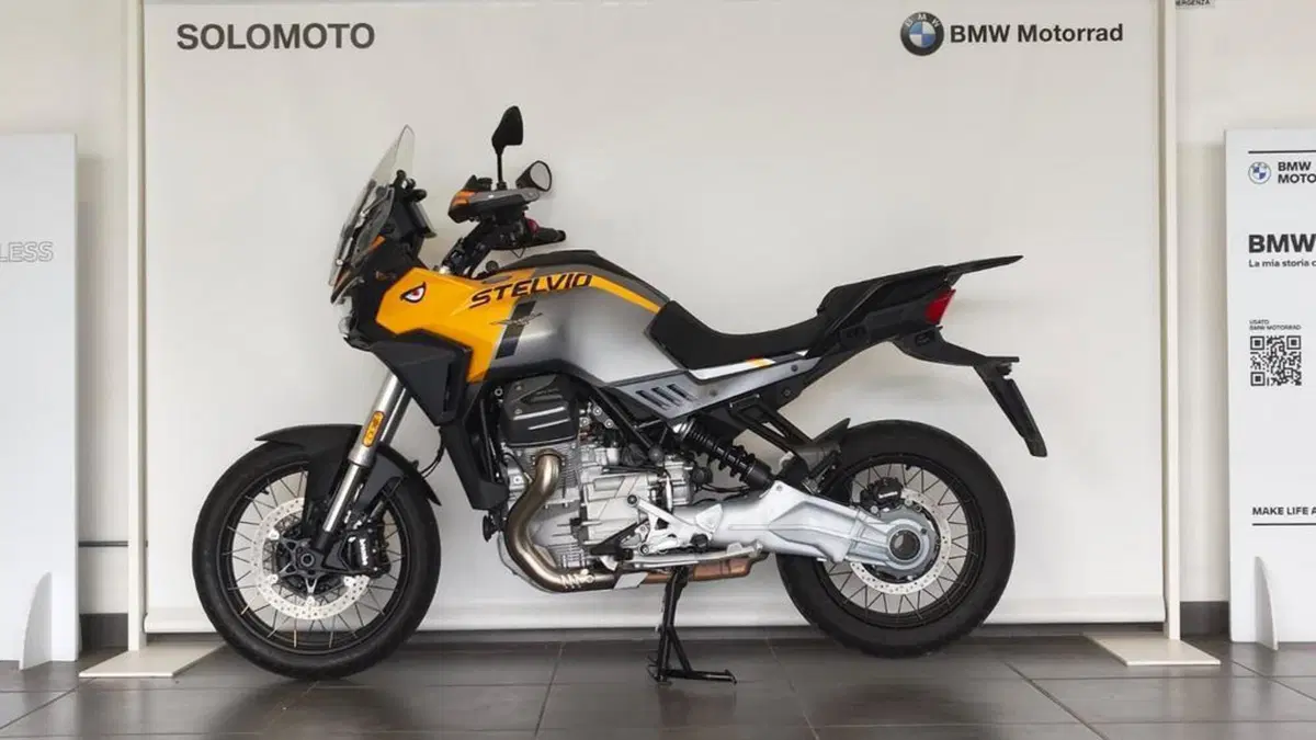 Moto Guzzi Stelvio (2024 - 26)