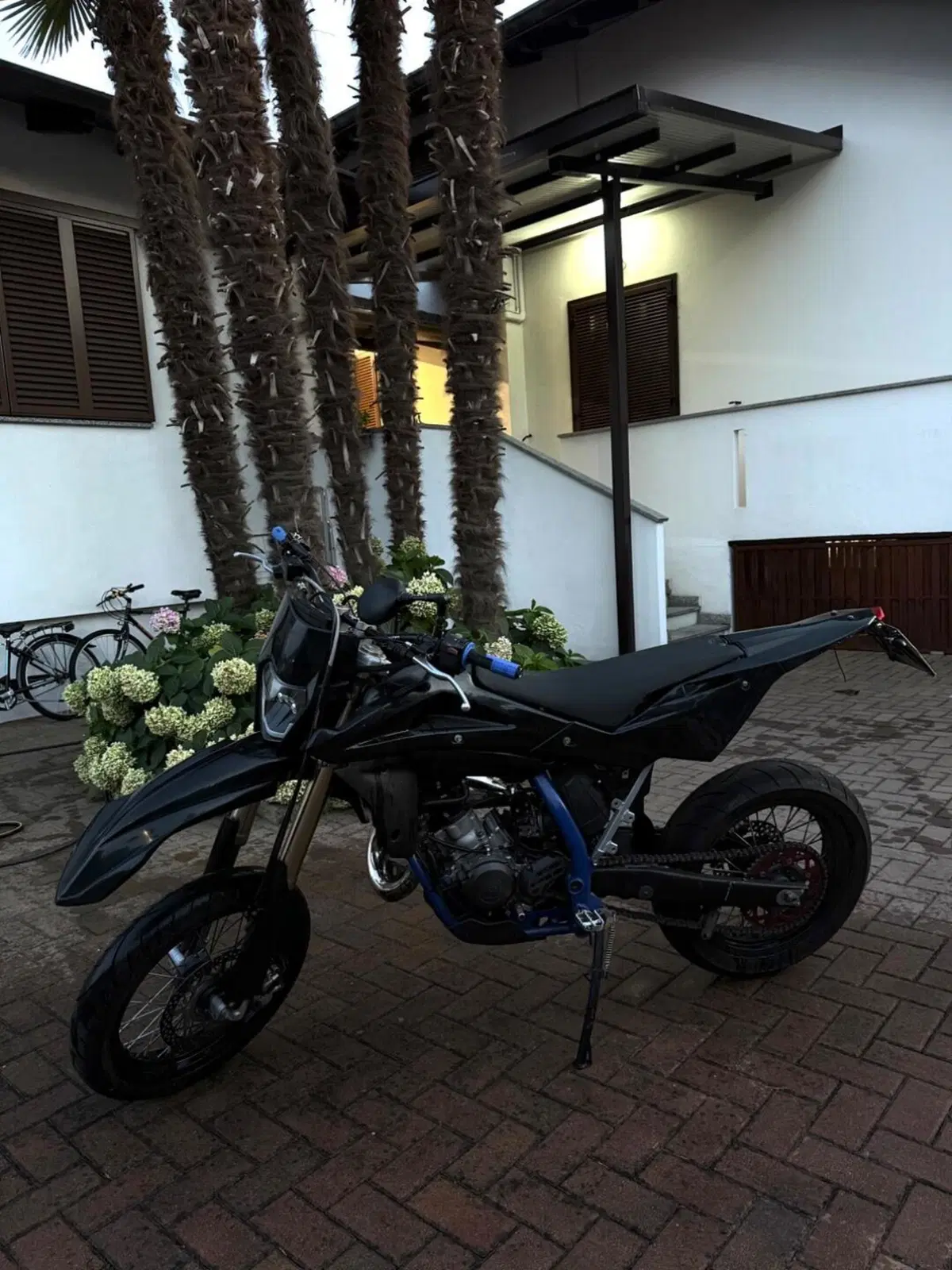 Husqvarna SM 125 (2010 - 12)