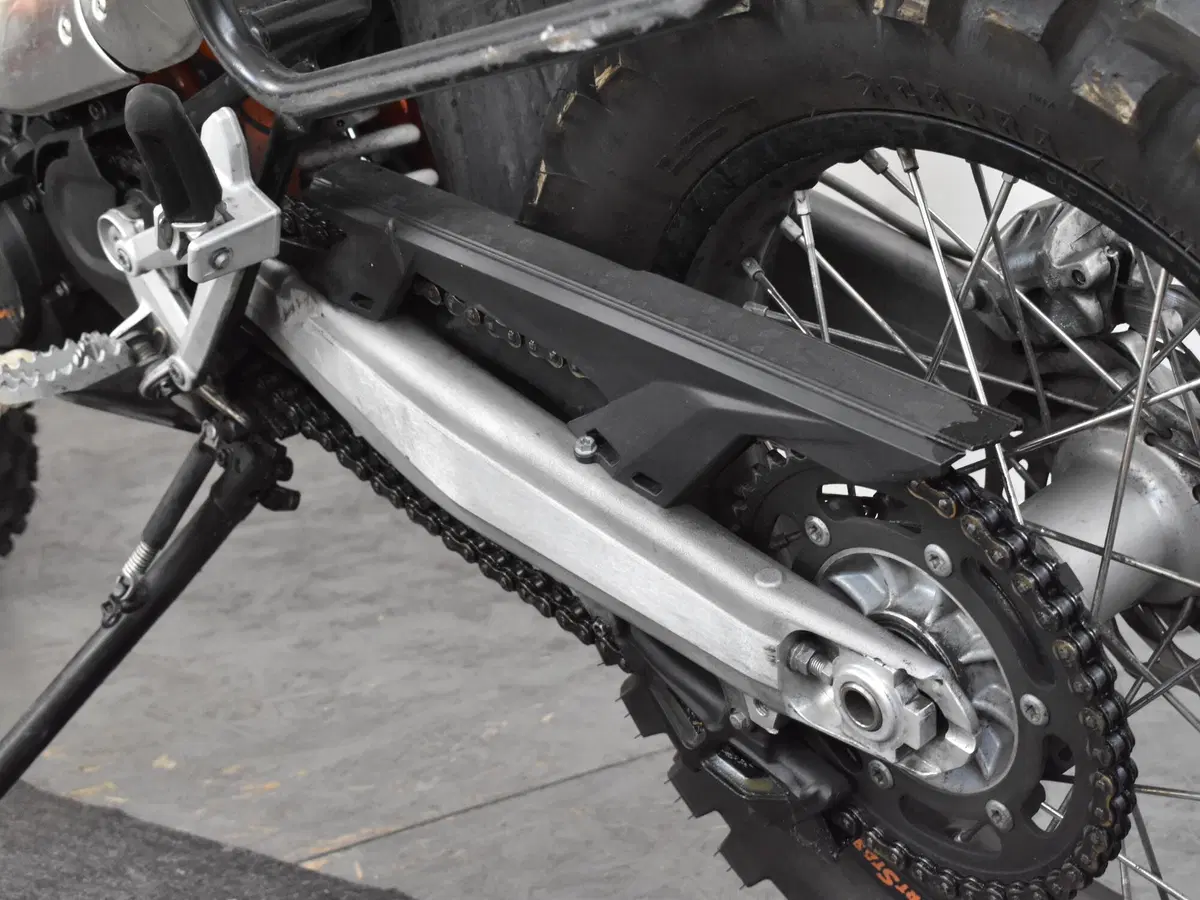 KTM 690 Enduro R (2009 - 11) (16)