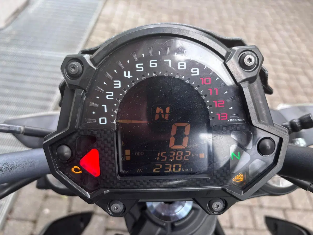 Kawasaki Z 650 (2017 - 19) (5)
