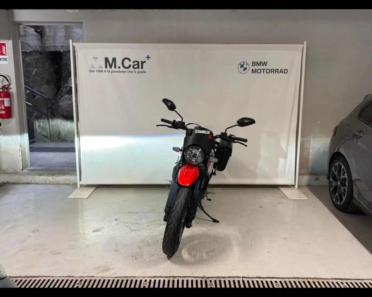 Ducati Scrambler 800 Urban Motard (2022) (2)