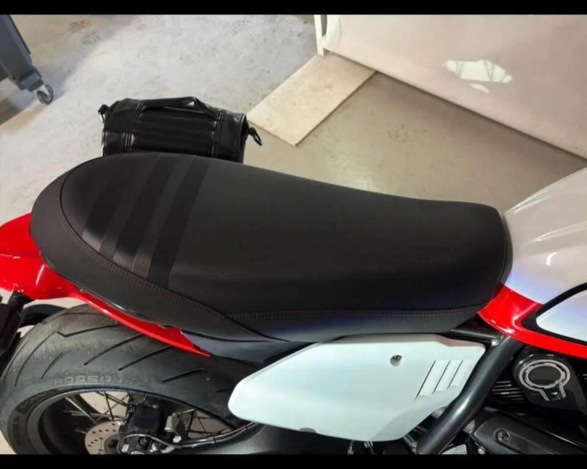 Ducati Scrambler 800 Urban Motard (2022) (12)