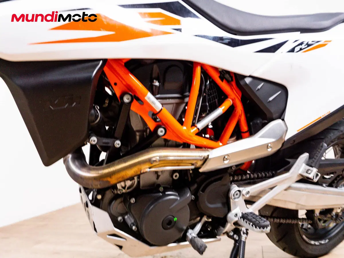 KTM 690 SMC R (2012 - 17) (9)