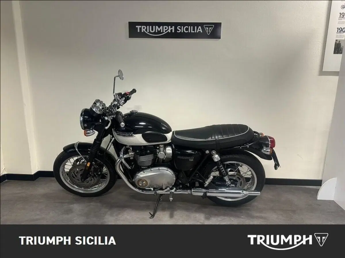 Triumph Bonneville T120 (2021 - 25) (4)