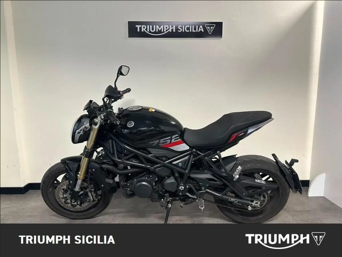 Benelli 752 S (2022 - 25) (4)