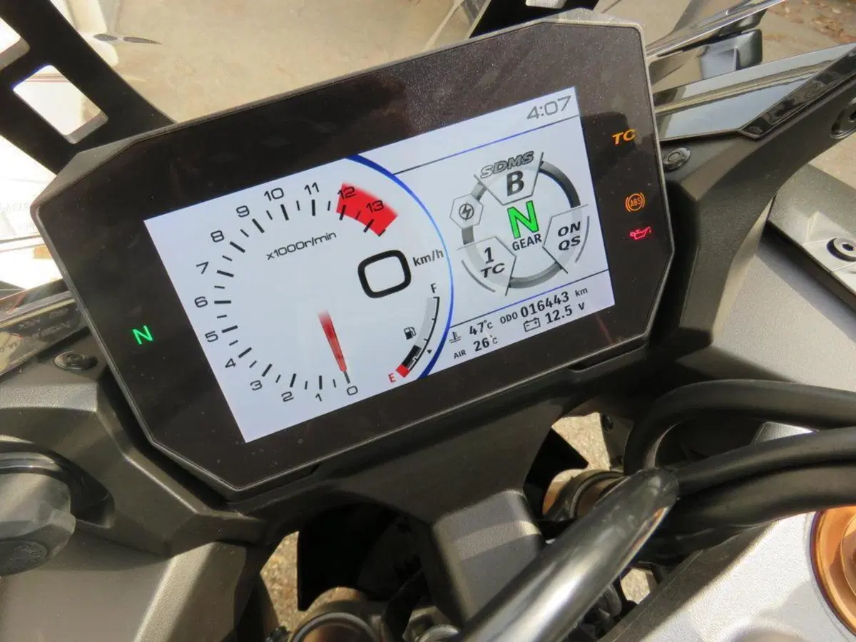 Suzuki GSX-S1000 (2021 - 25) (15)