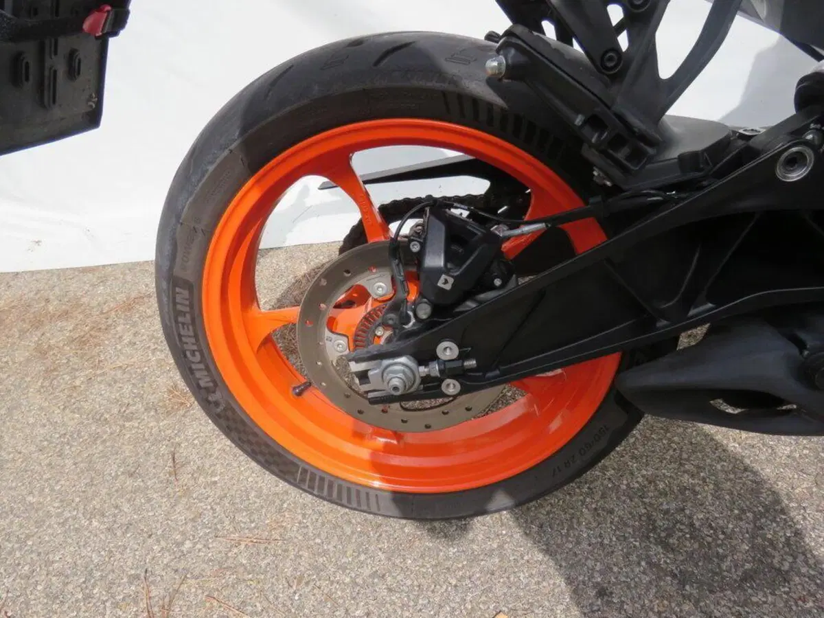 KTM 390 Duke (2024 - 25) (12)