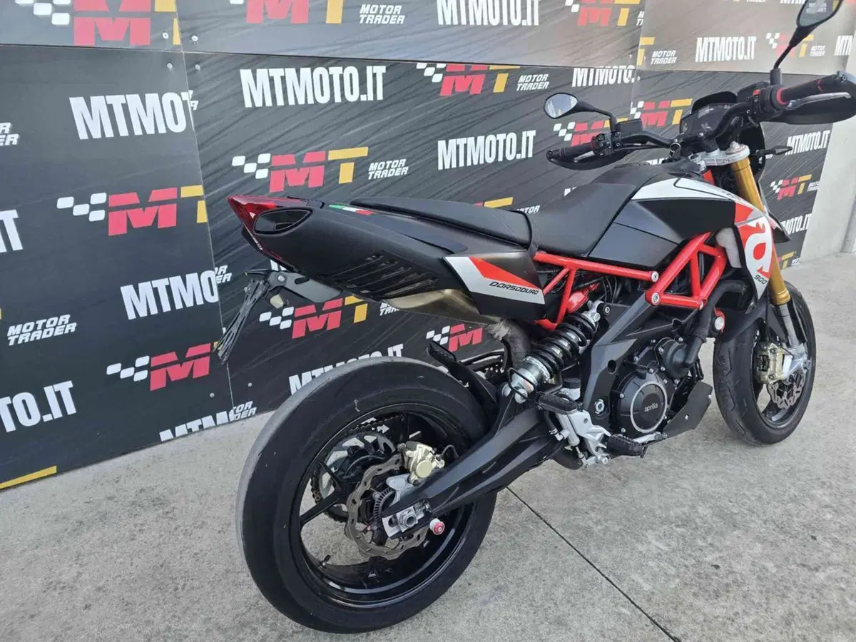Aprilia Dorsoduro 900 (2017 - 20) (5)
