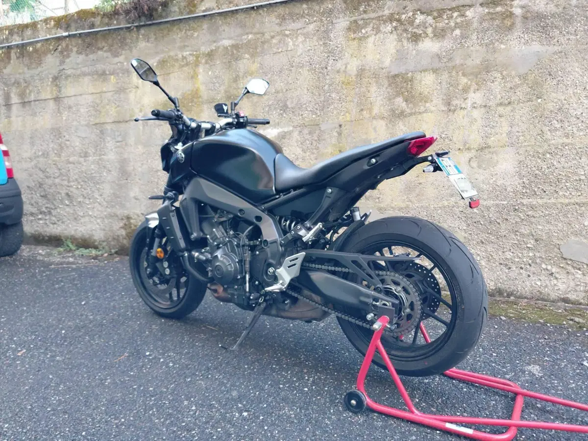 Yamaha MT-09 (2021 - 23) (3)