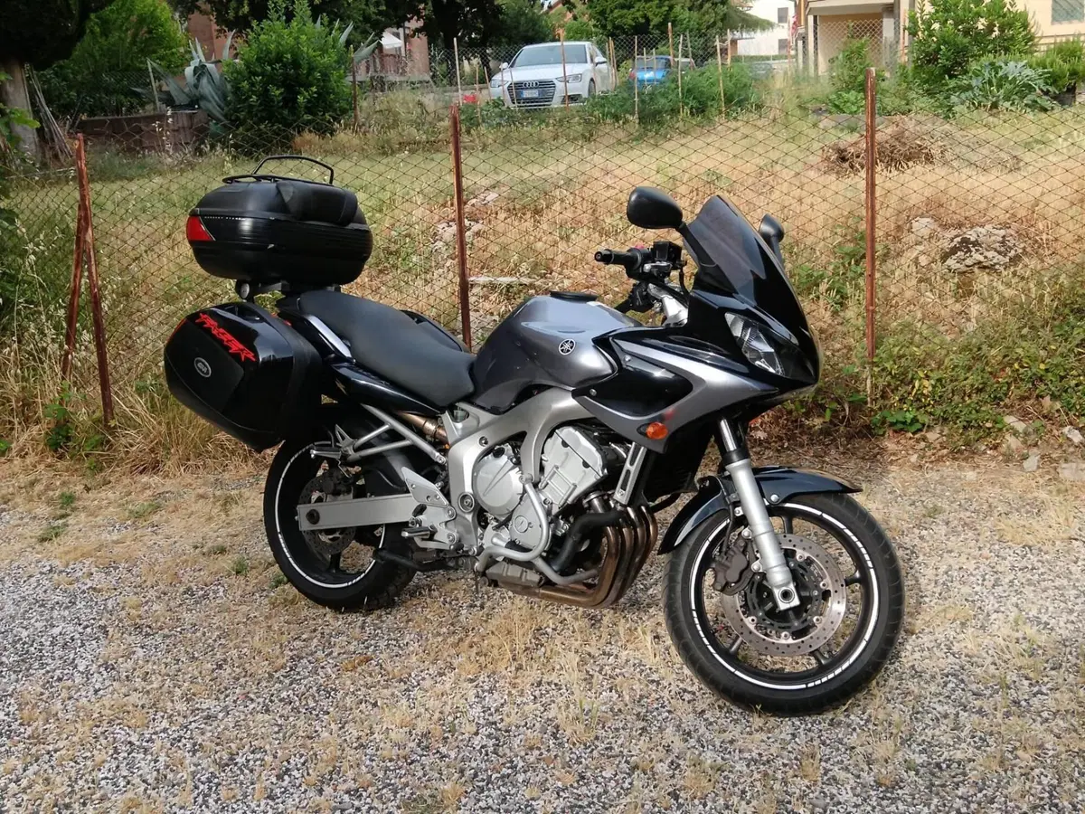 Yamaha FZ6 Fazer (2004 - 07) (2)