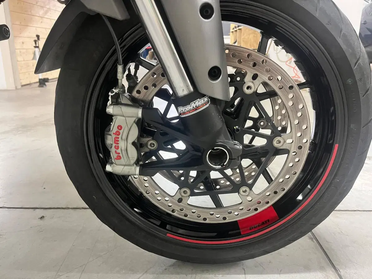 Ducati Multistrada 1260 S Grand Tour (2020) (5)