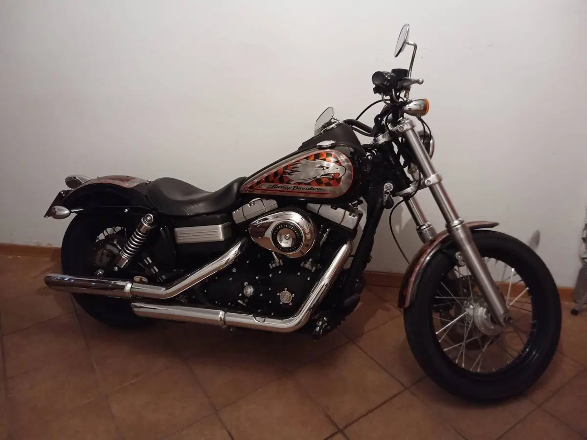 Harley-Davidson 1584 Street Bob (2008 - 15) - FXDB (3)