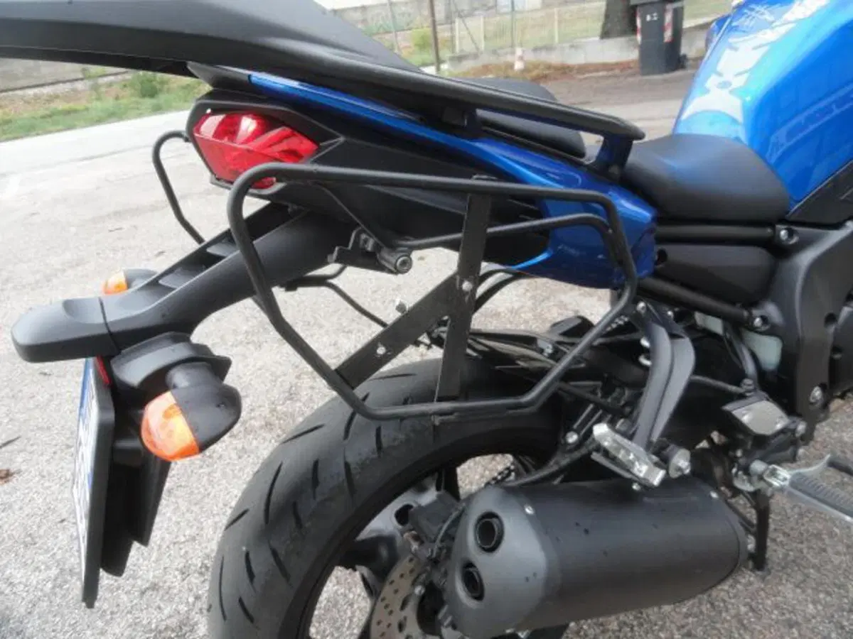 Yamaha Fazer 8 (2010 - 16) (11)