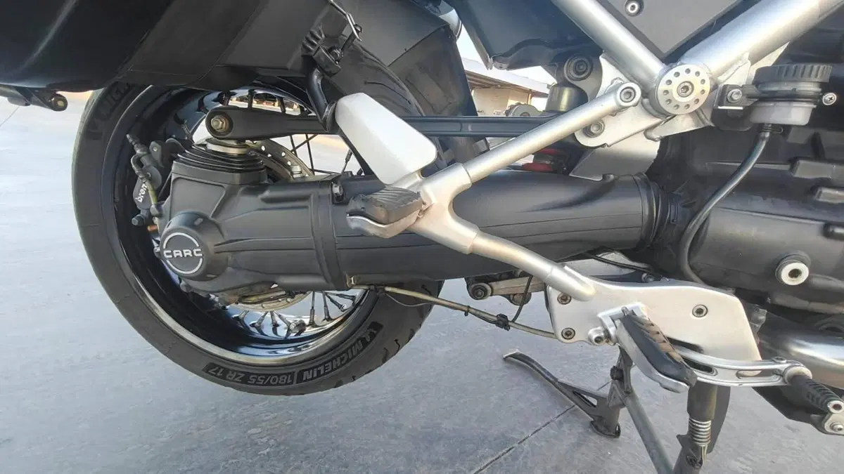 Moto Guzzi Stelvio 1200 4V (2008 - 10) (2)