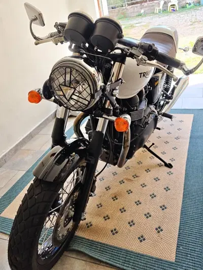 Triumph Thruxton 900 ACE (2014 - 15) usata