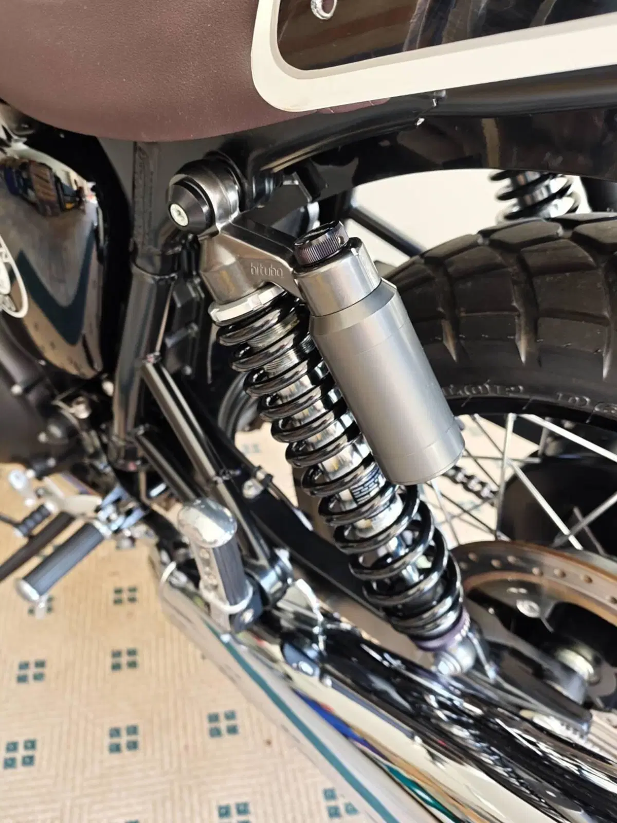 Triumph Thruxton 900 ACE (2014 - 15) (11)
