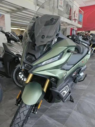 Voge SR450X (2026) nuova