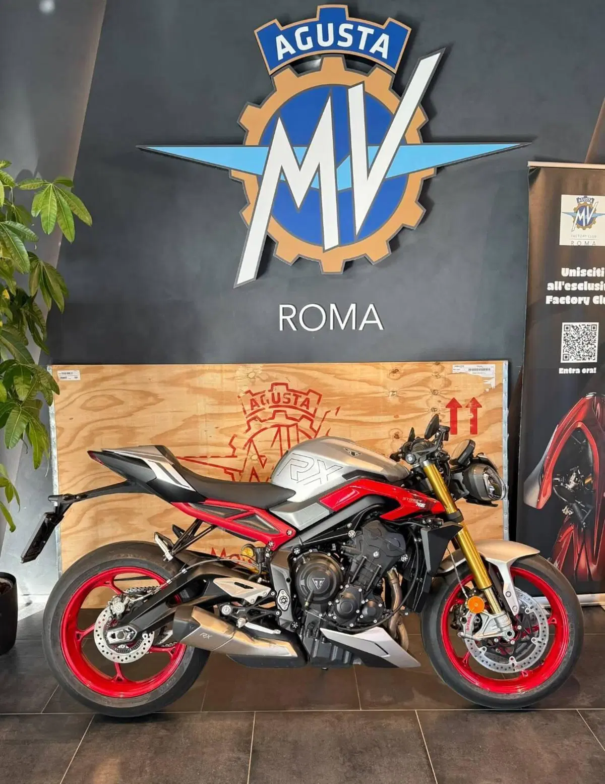 Triumph Street Triple 765 RX (2026)
