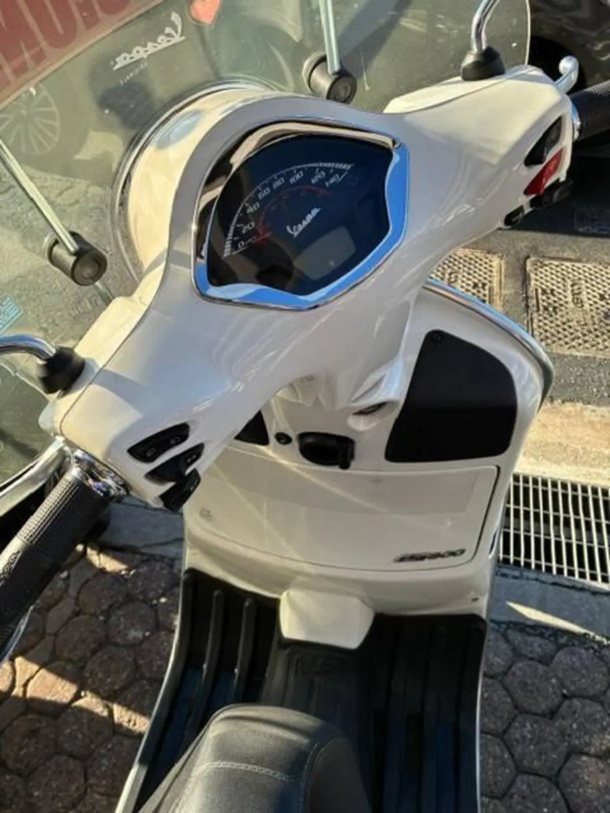 Vespa GTS 300 Super Sport (2023 - 24)