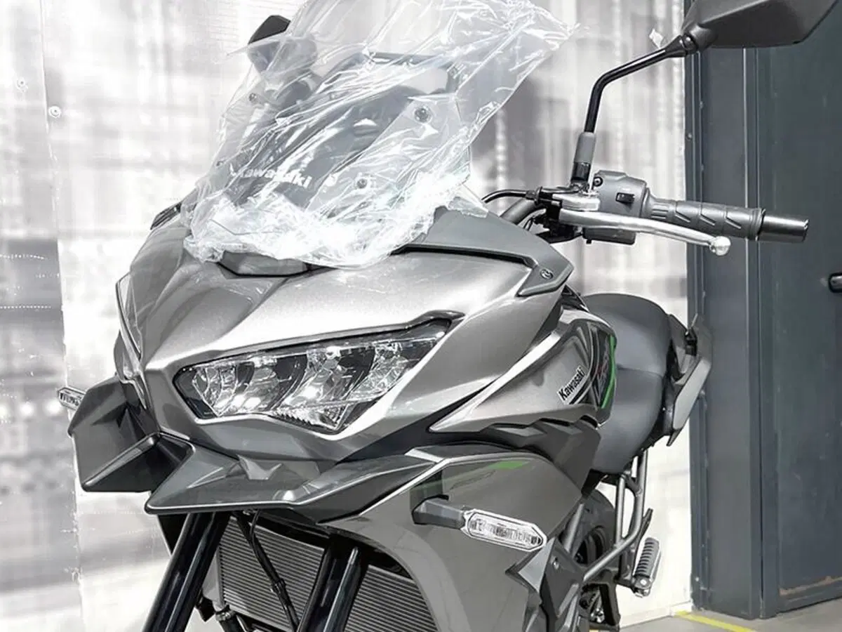 Kawasaki Versys 650 (2025 - 26) (5)