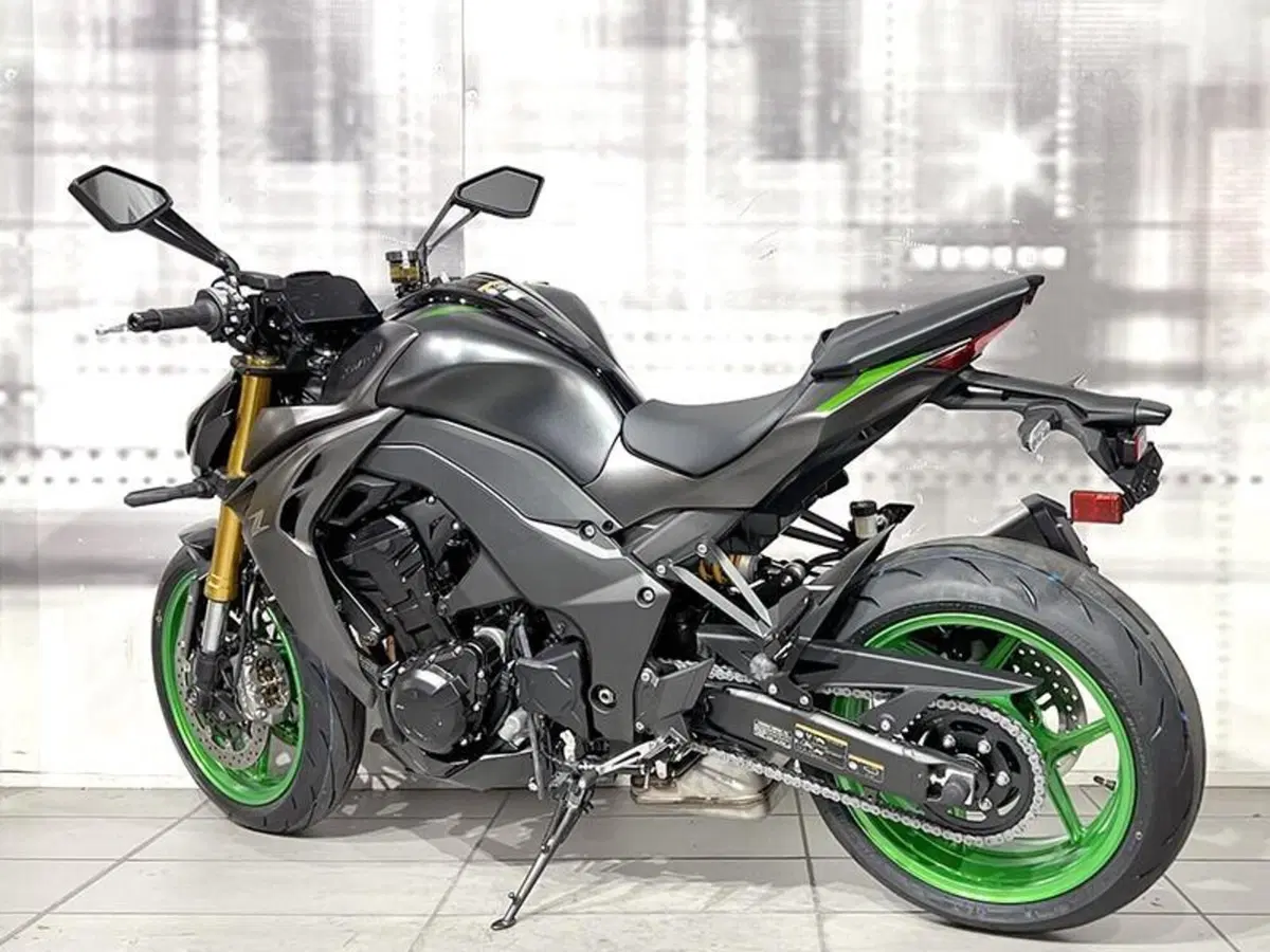 Kawasaki Z 1100 SE (2026) (2)