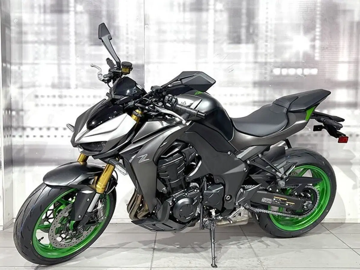 Kawasaki Z 1100 SE (2026) (7)