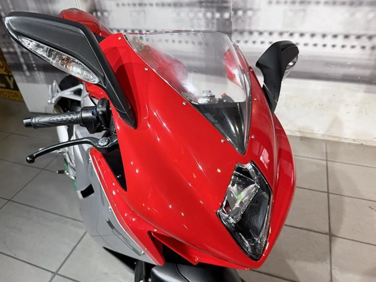MV Agusta F3 675 (2011 - 15) (6)