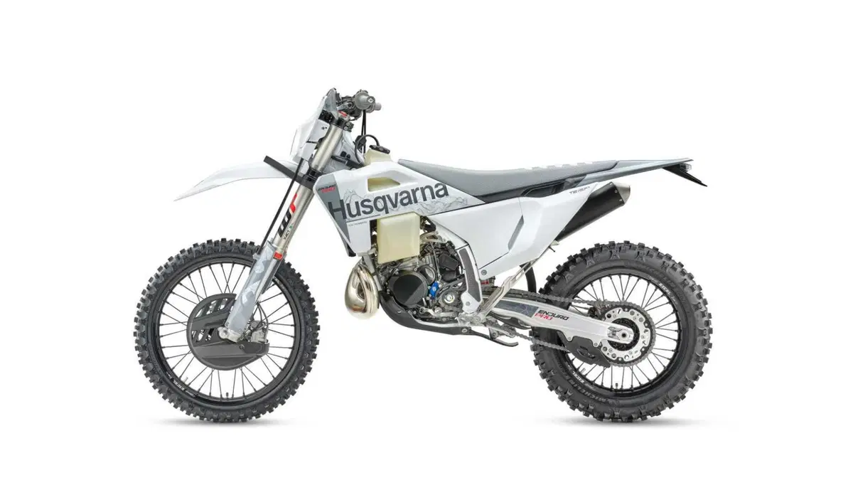 Husqvarna TE 300 TE 300 Pro (2027) (4)