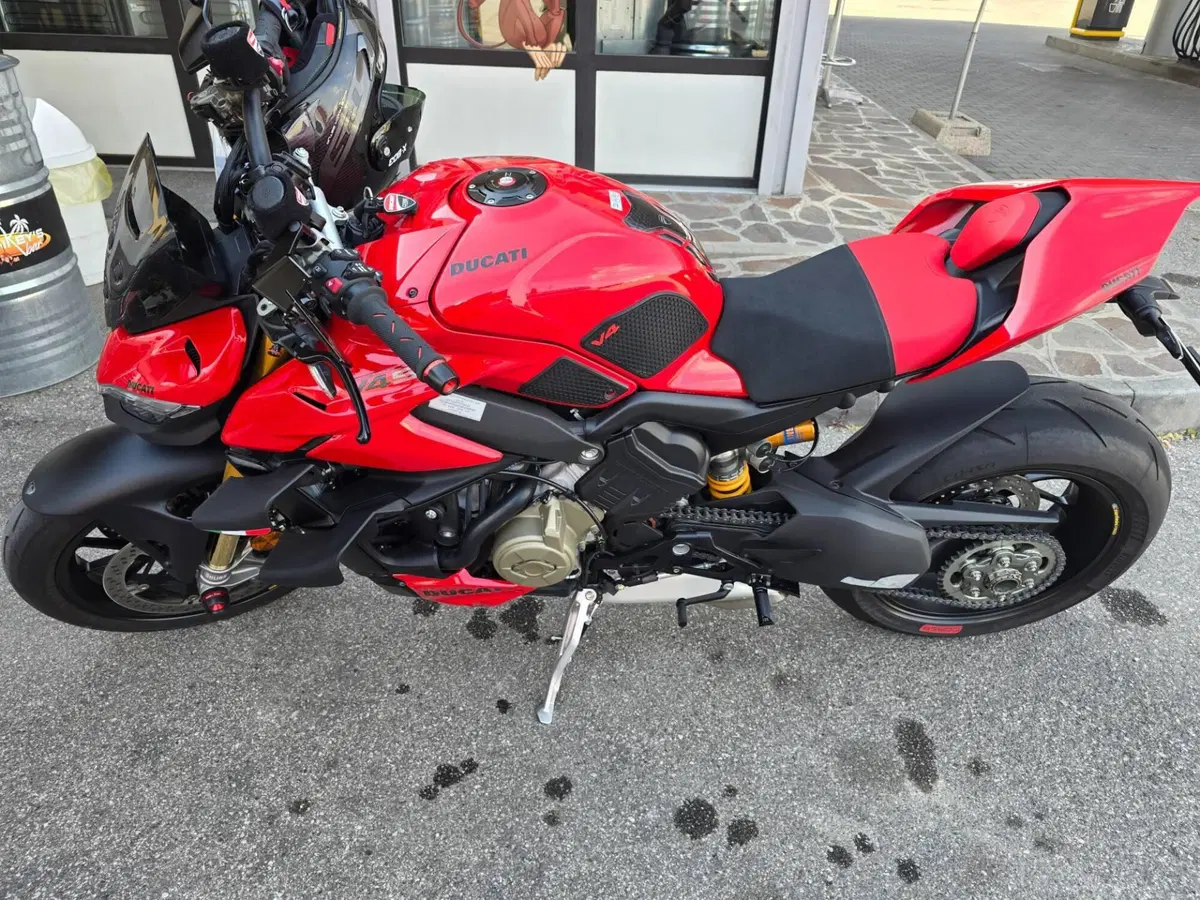 Ducati Streetfighter V4 S (2025 - 26) (2)
