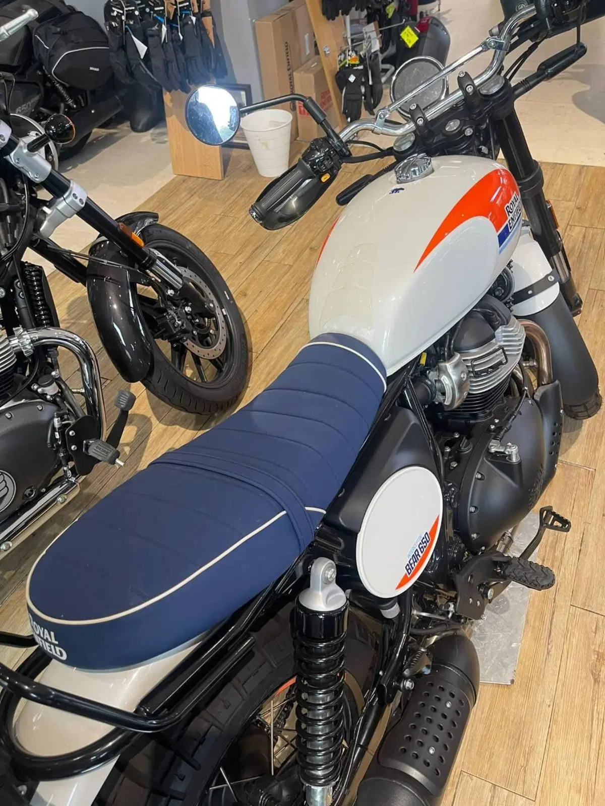 Royal Enfield Bear 650 (2025 - 26) (4)
