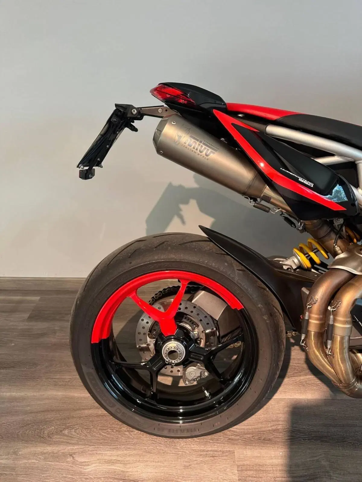 Ducati Hypermotard 950 RVE (2020) (2)