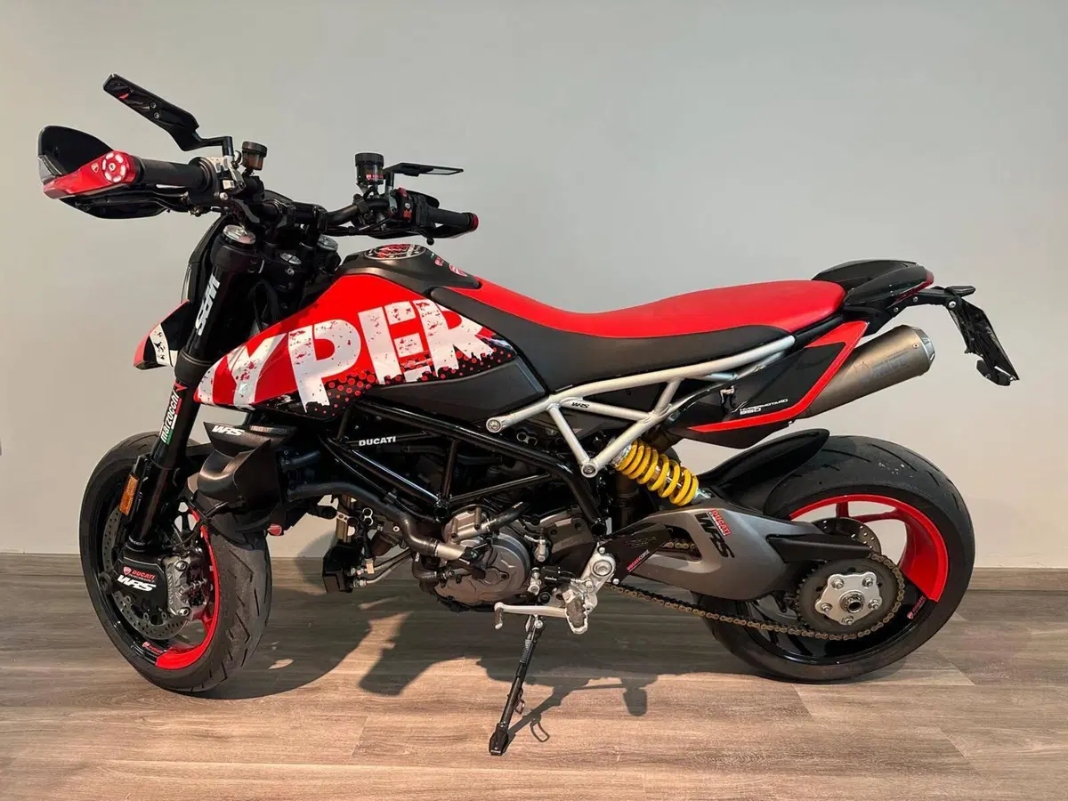 Ducati Hypermotard 950 RVE (2020) (5)