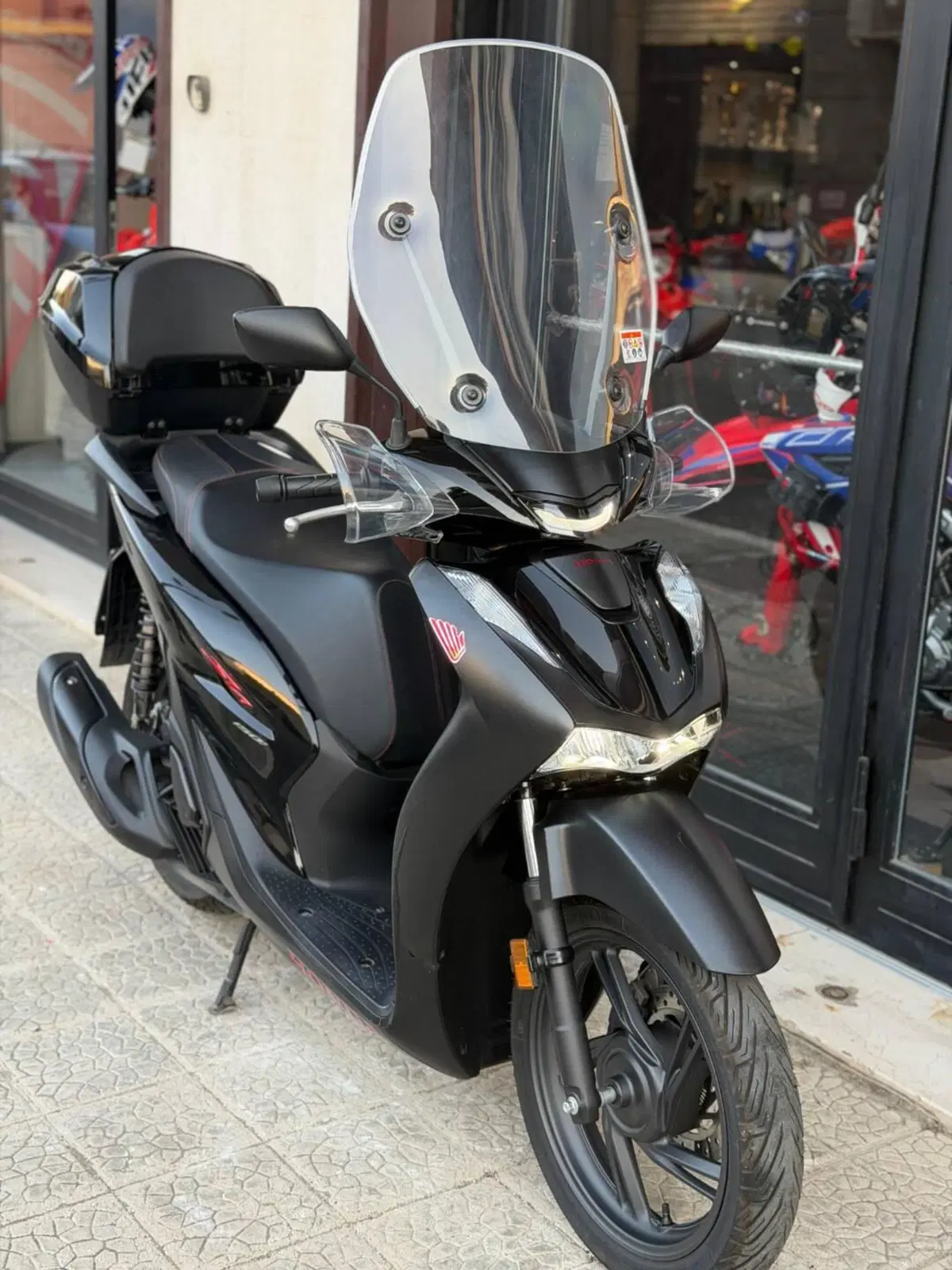 Honda SH 150i Sport (2024 - 25) (2)