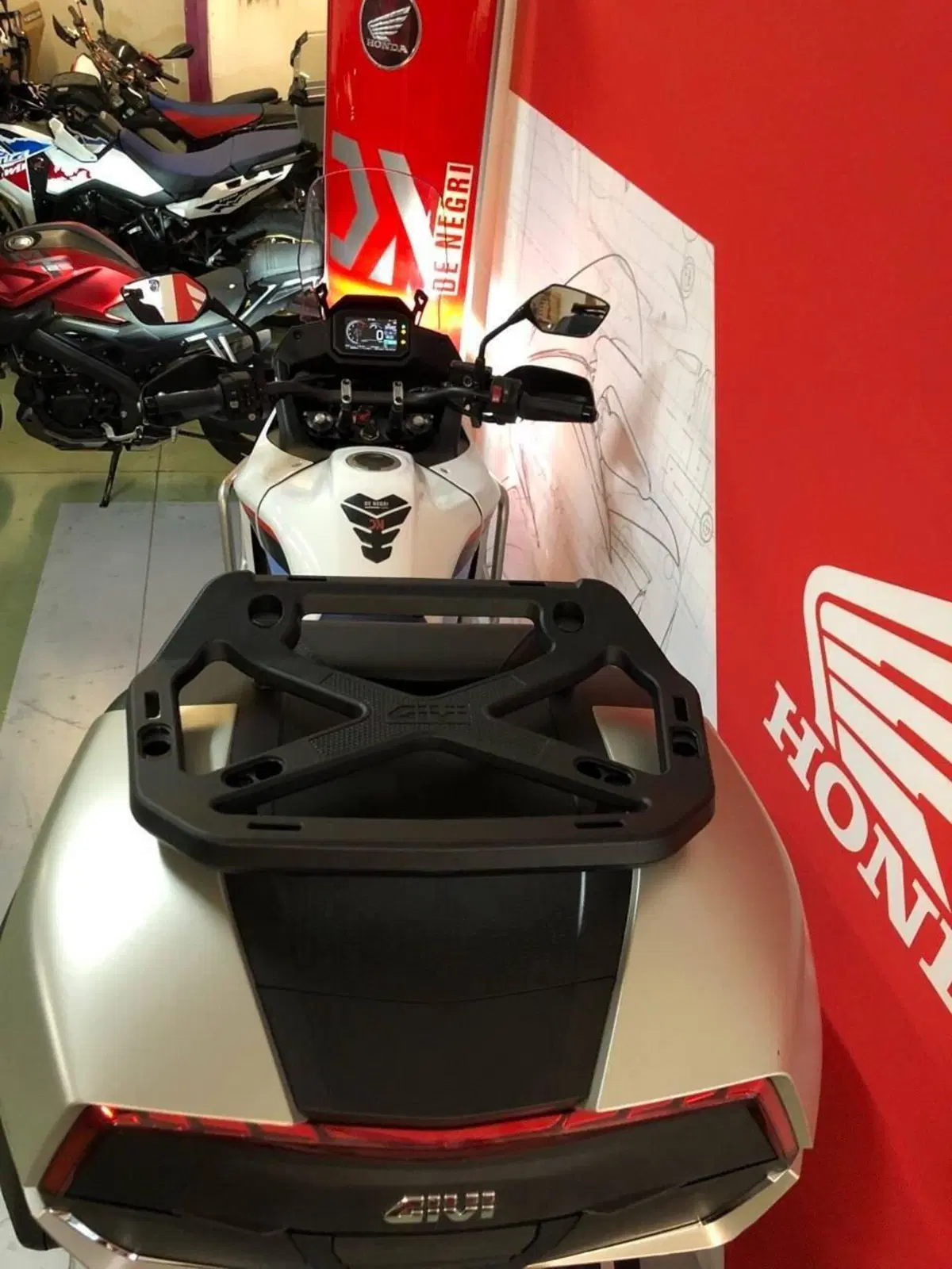 Honda Transalp XL750 Travel Edition (2023 - 24) (4)