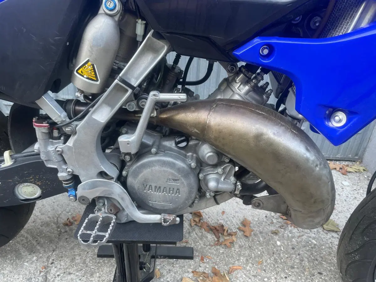 Yamaha YZ 125 (2021) (6)