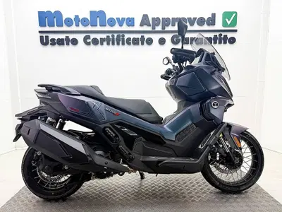 Voge SR450X (2026) nuova