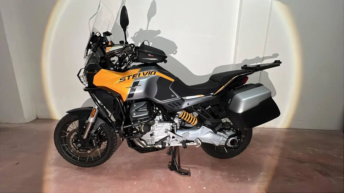 tris valigie originali moto guzzi stelvio (2)