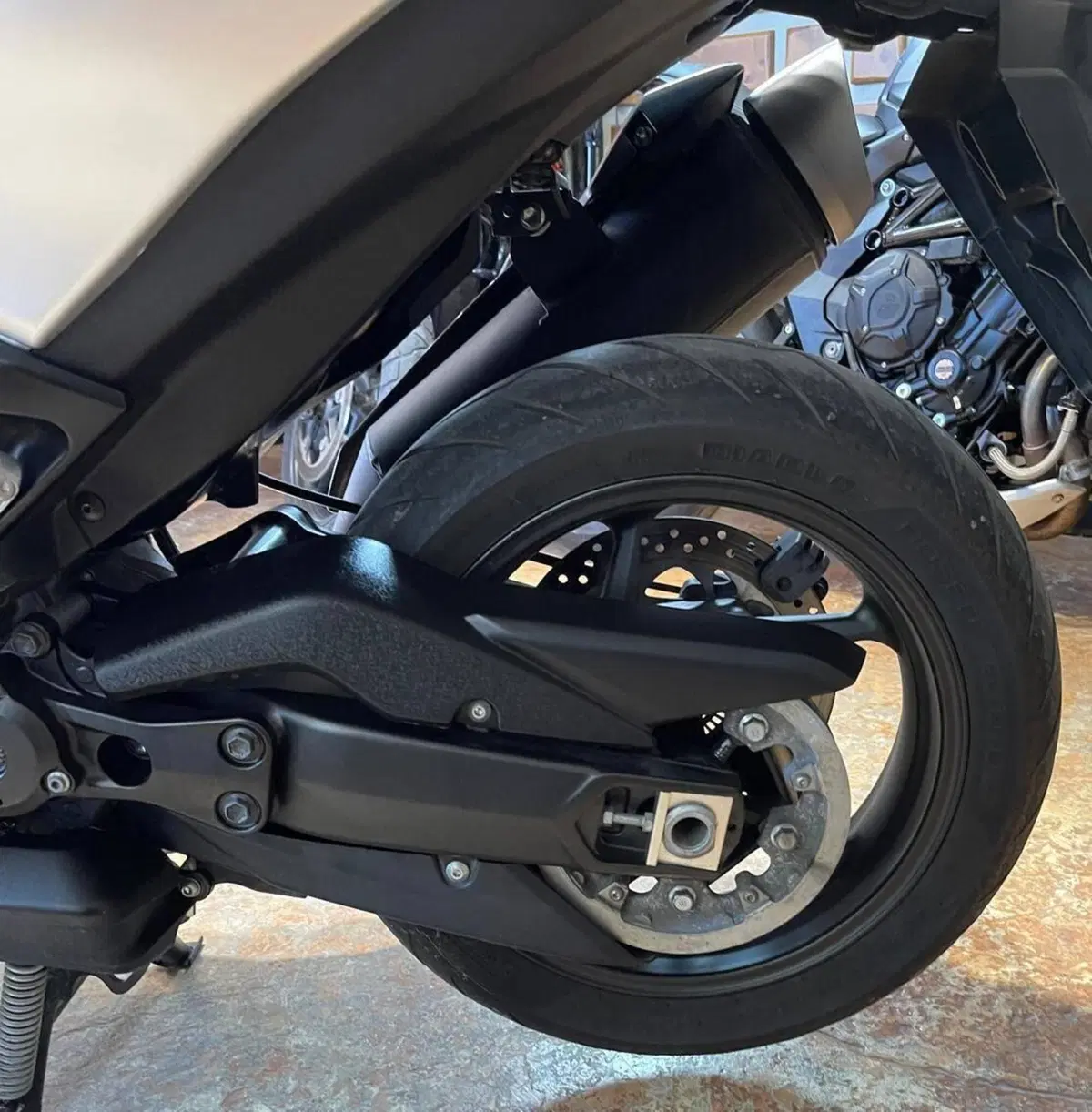Yamaha T-Max 530 SX (2017 - 19) (13)