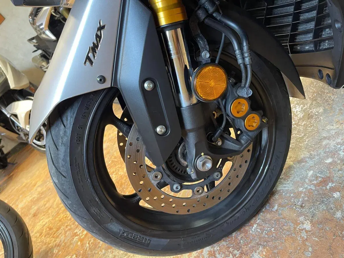 Yamaha T-Max 530 SX (2017 - 19) (16)